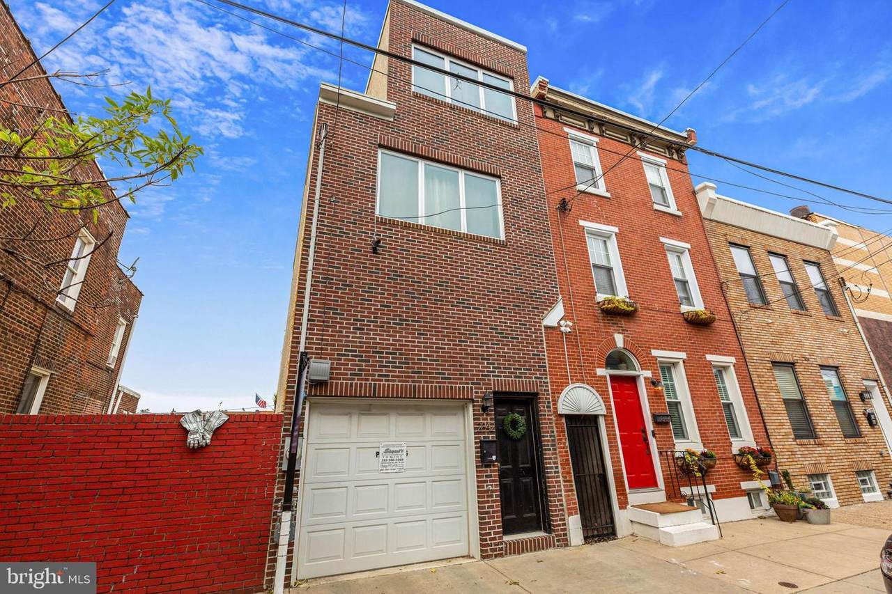 2842 Belgrade Street - Photo 1