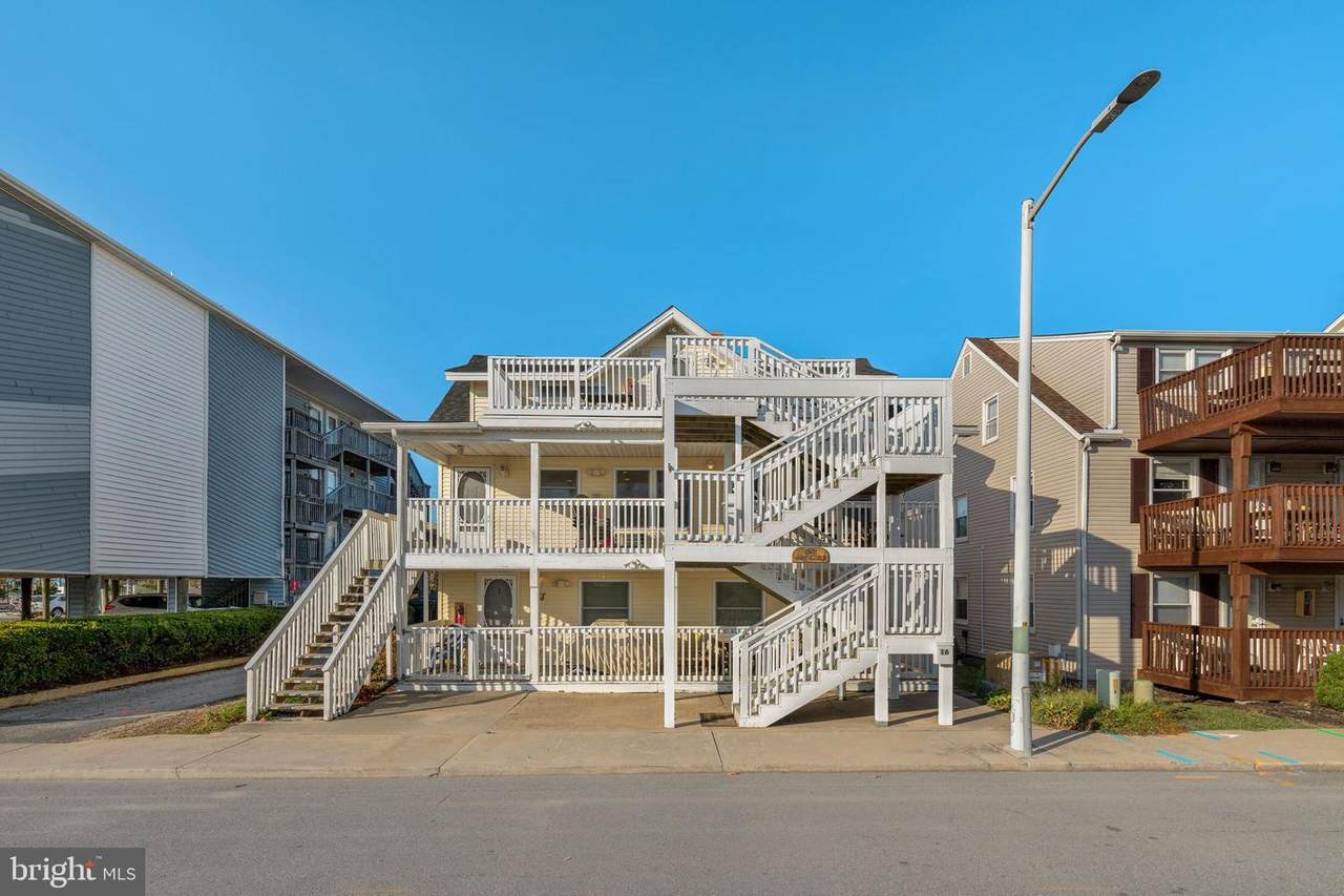 16 39TH Street - Photo 1