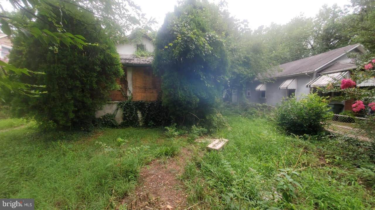 714 32ND Street - Photo 1