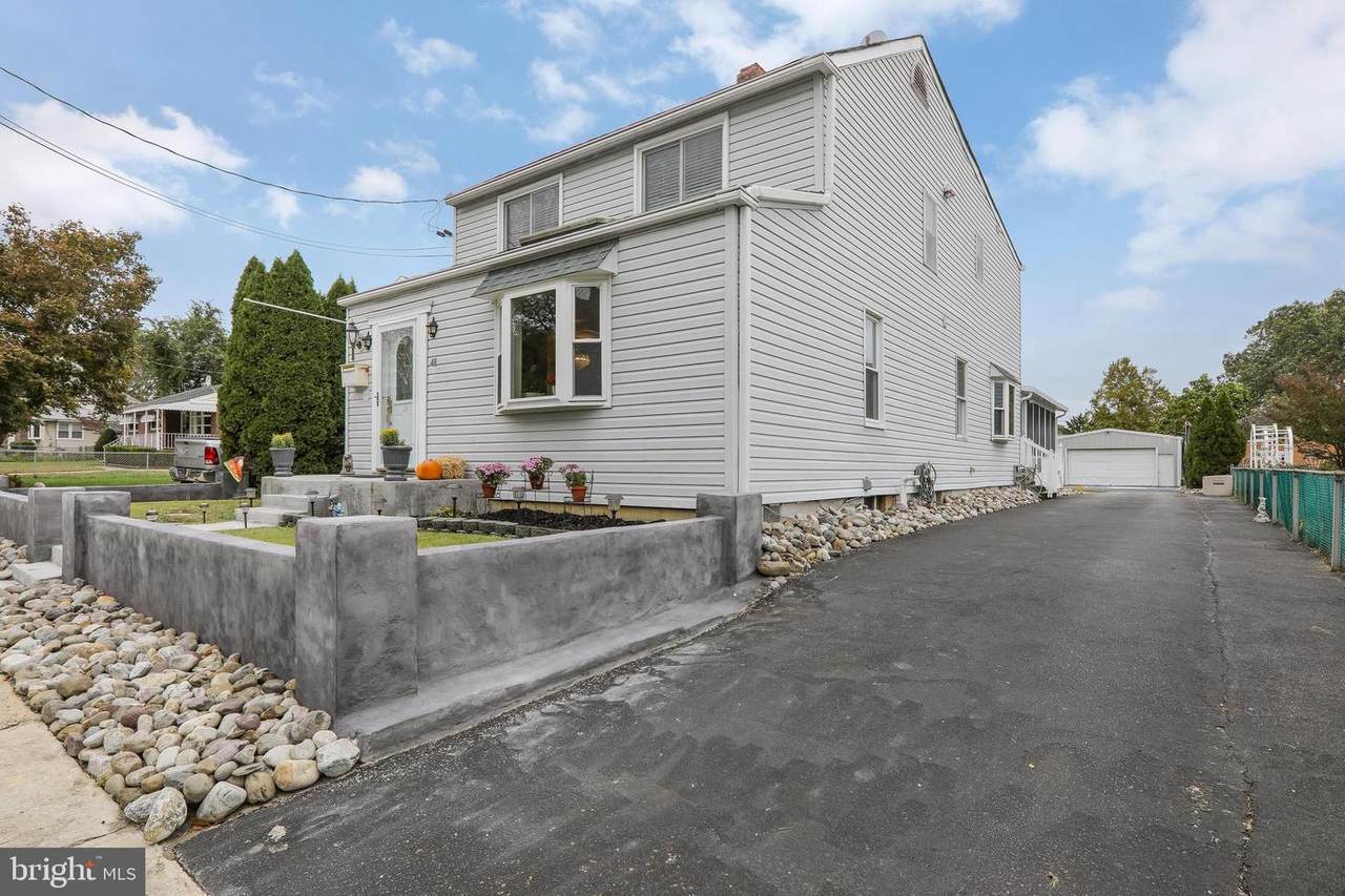 48 Rowand Avenue - Photo 1