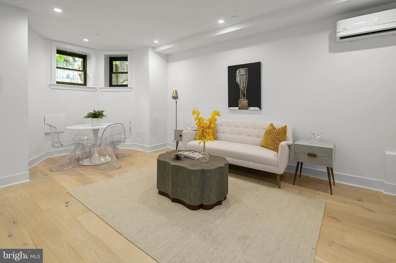 1739 Q Street - Photo 1
