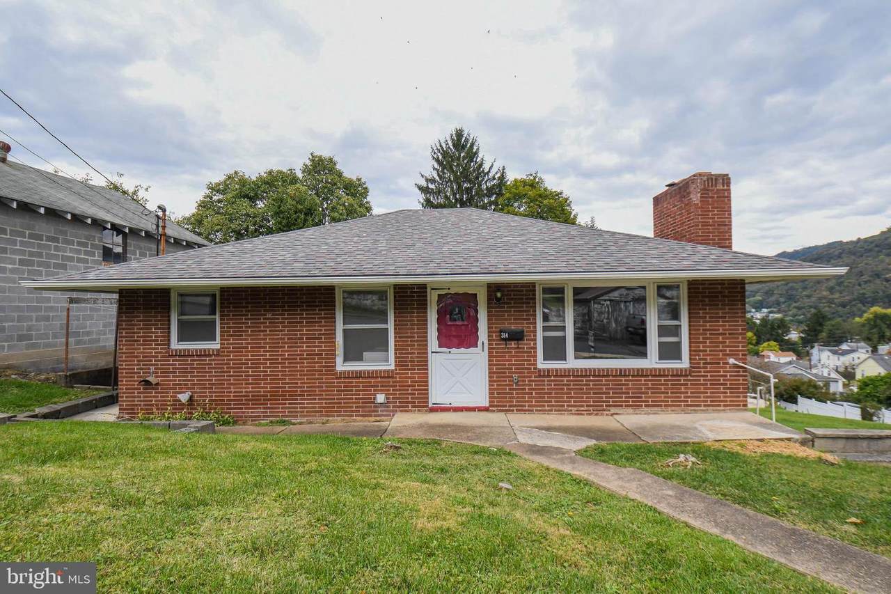 314 Poplar Street - Photo 1