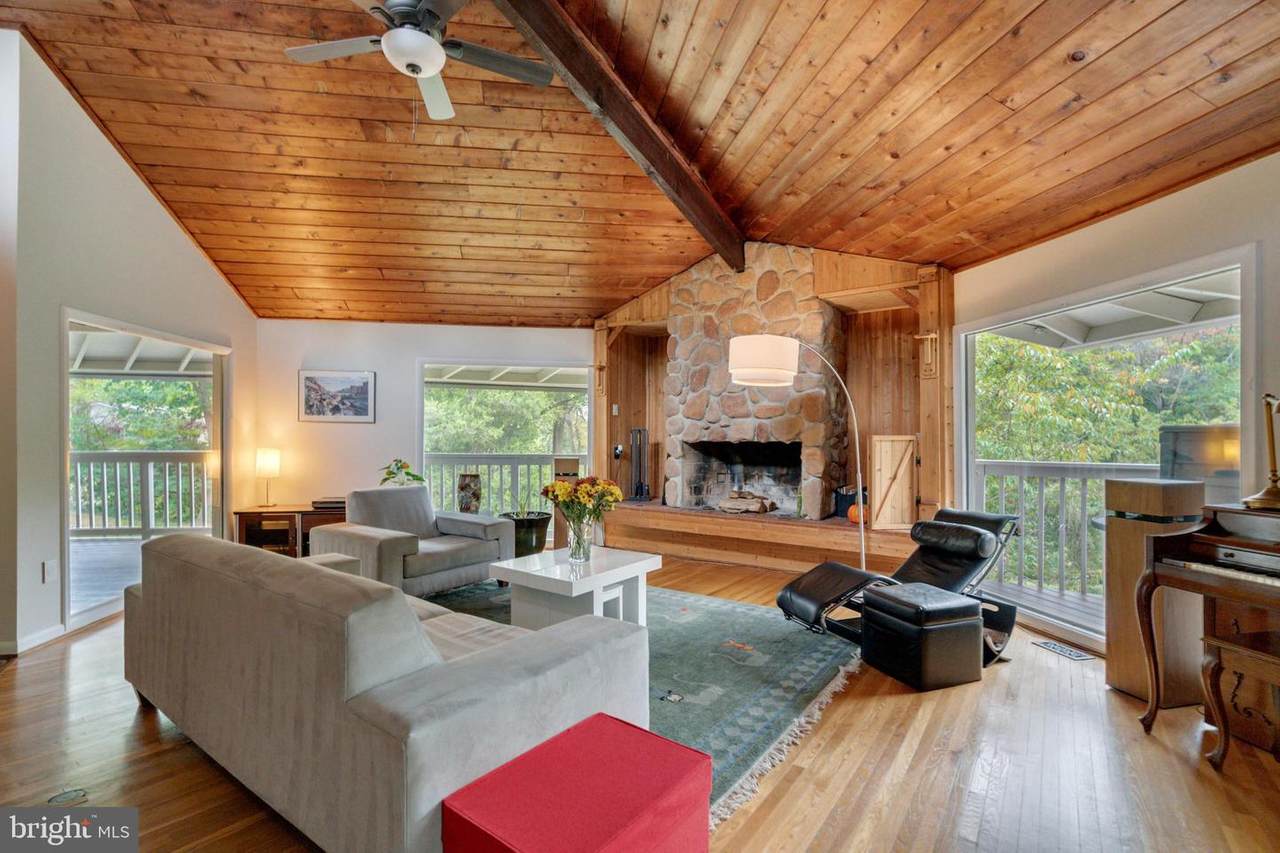 13 Kerry Lane - Photo 1