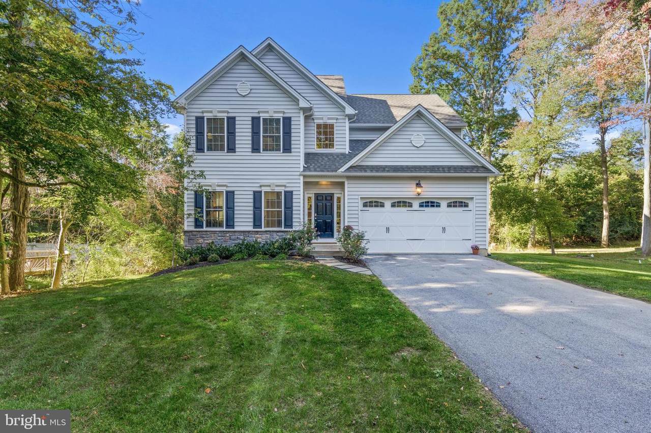 126 Hickory Lane - Photo 1