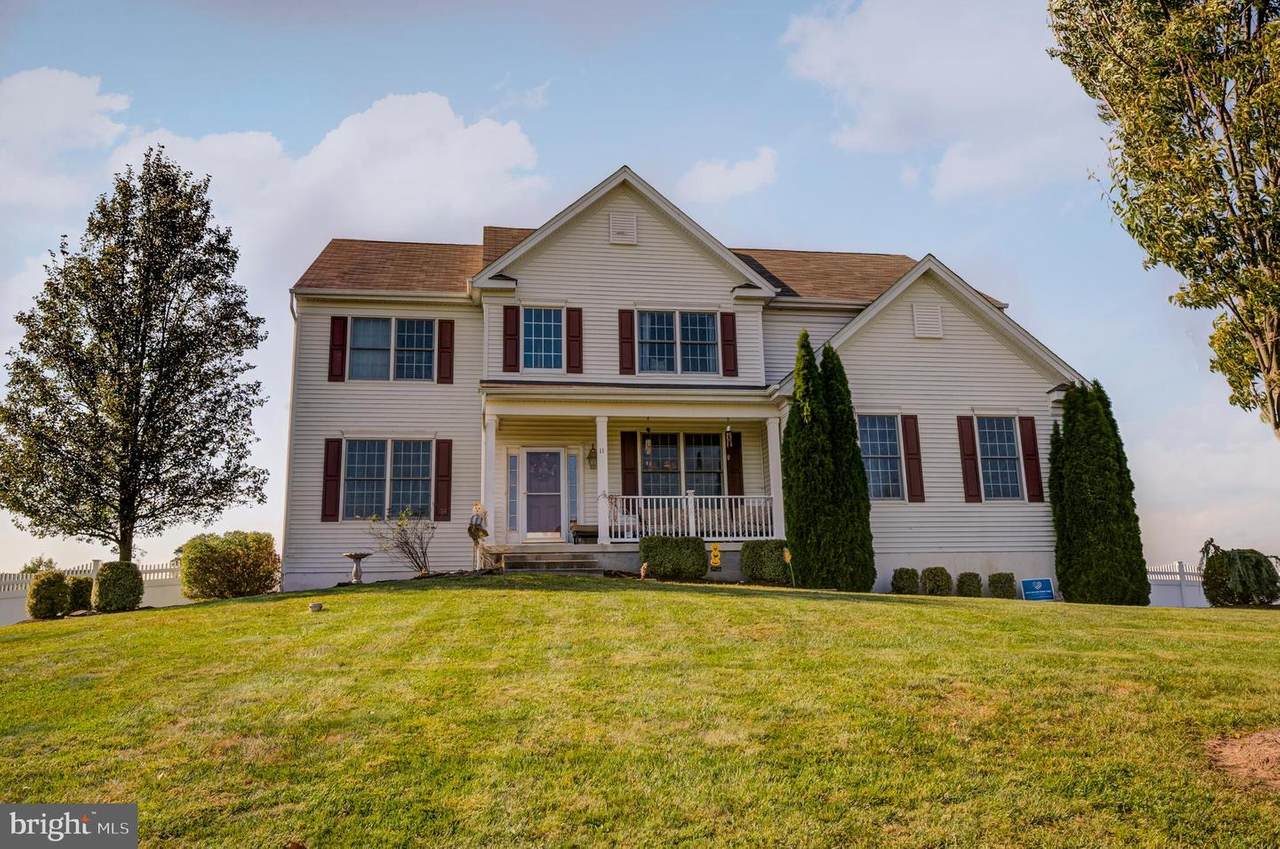 11 Waverly Drive - Photo 1