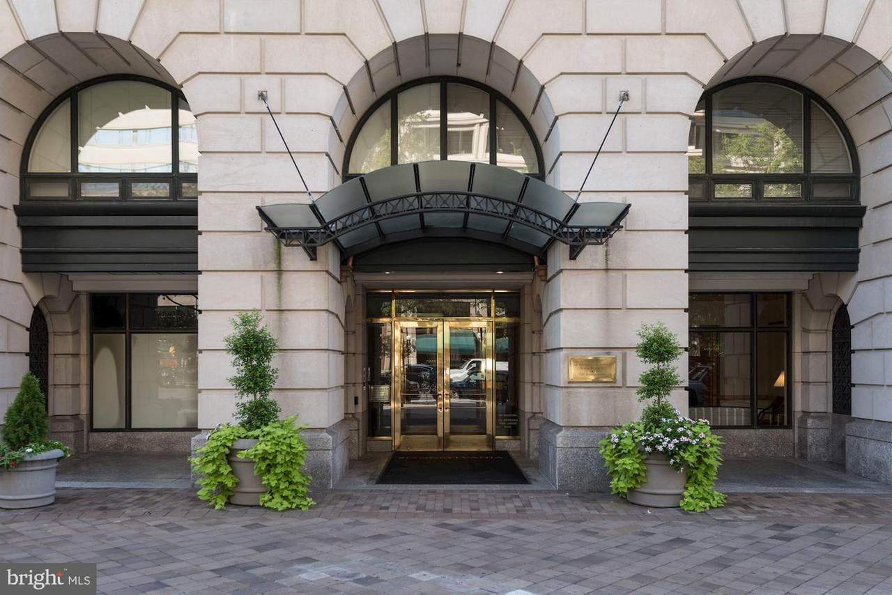 601 Pennsylvania Avenue - Photo 1
