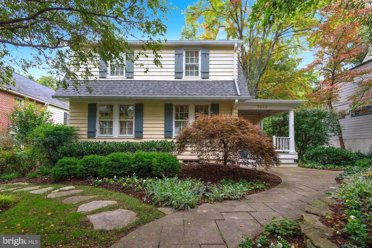 7209 Oakridge Avenue - Photo 1