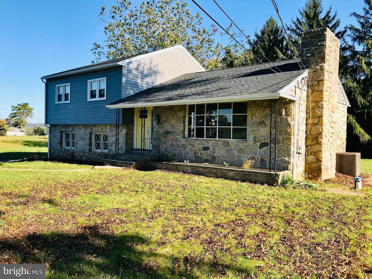 727 Greenbriar Lane - Photo 1