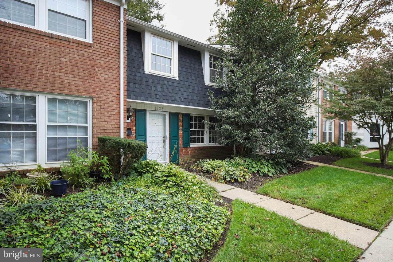 1728 Whitfield Court - Photo 1