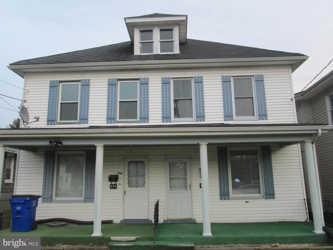 876 Virginia Avenue - Photo 1