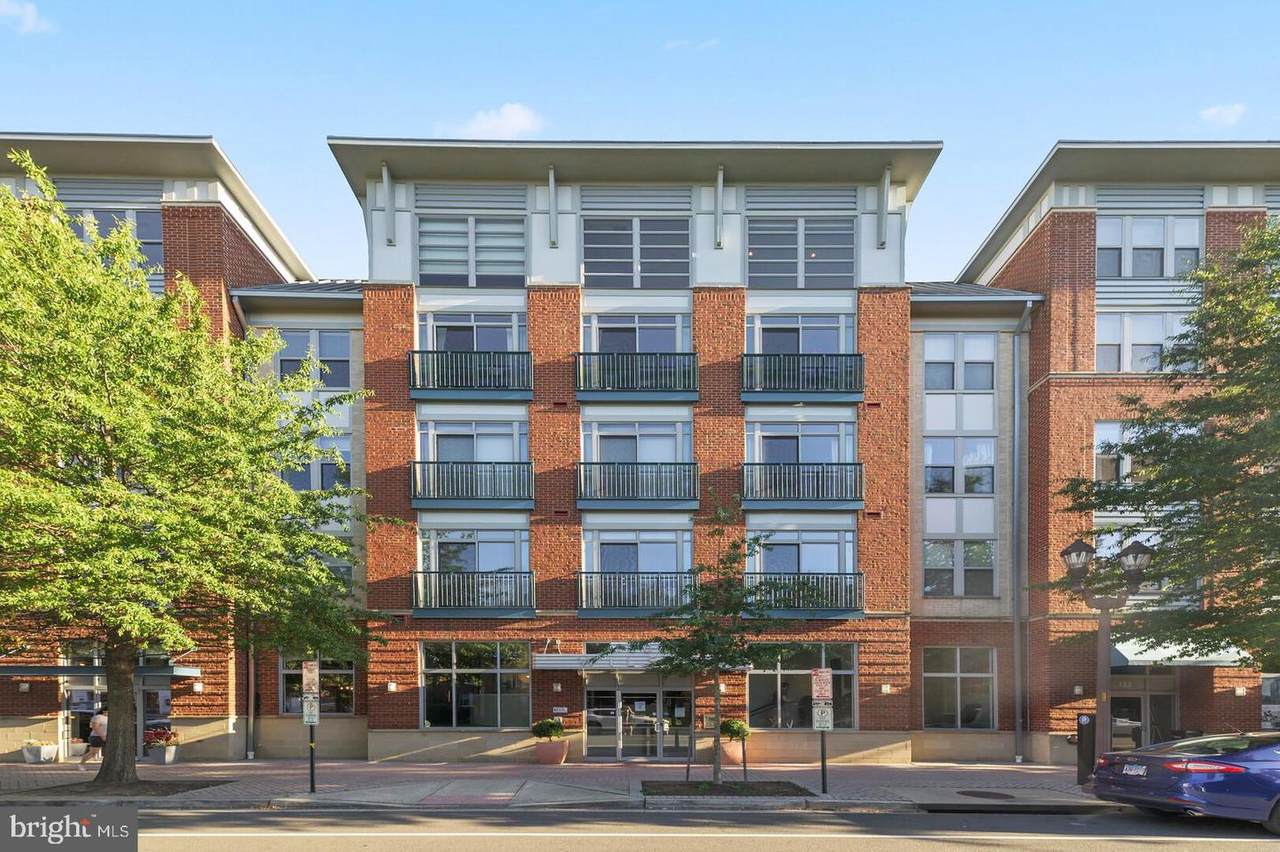 1800 Wilson Boulevard - Photo 1