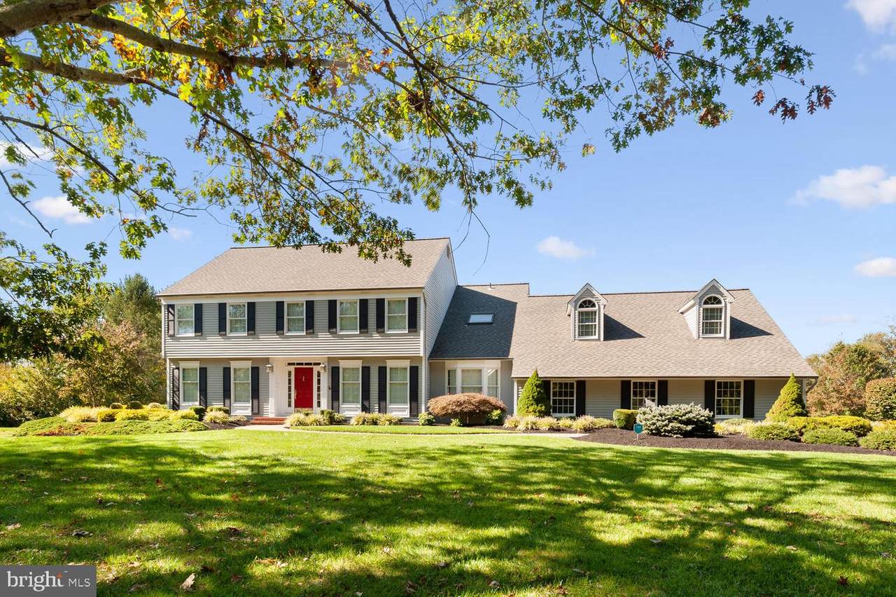 19 Parkview Road - Photo 1