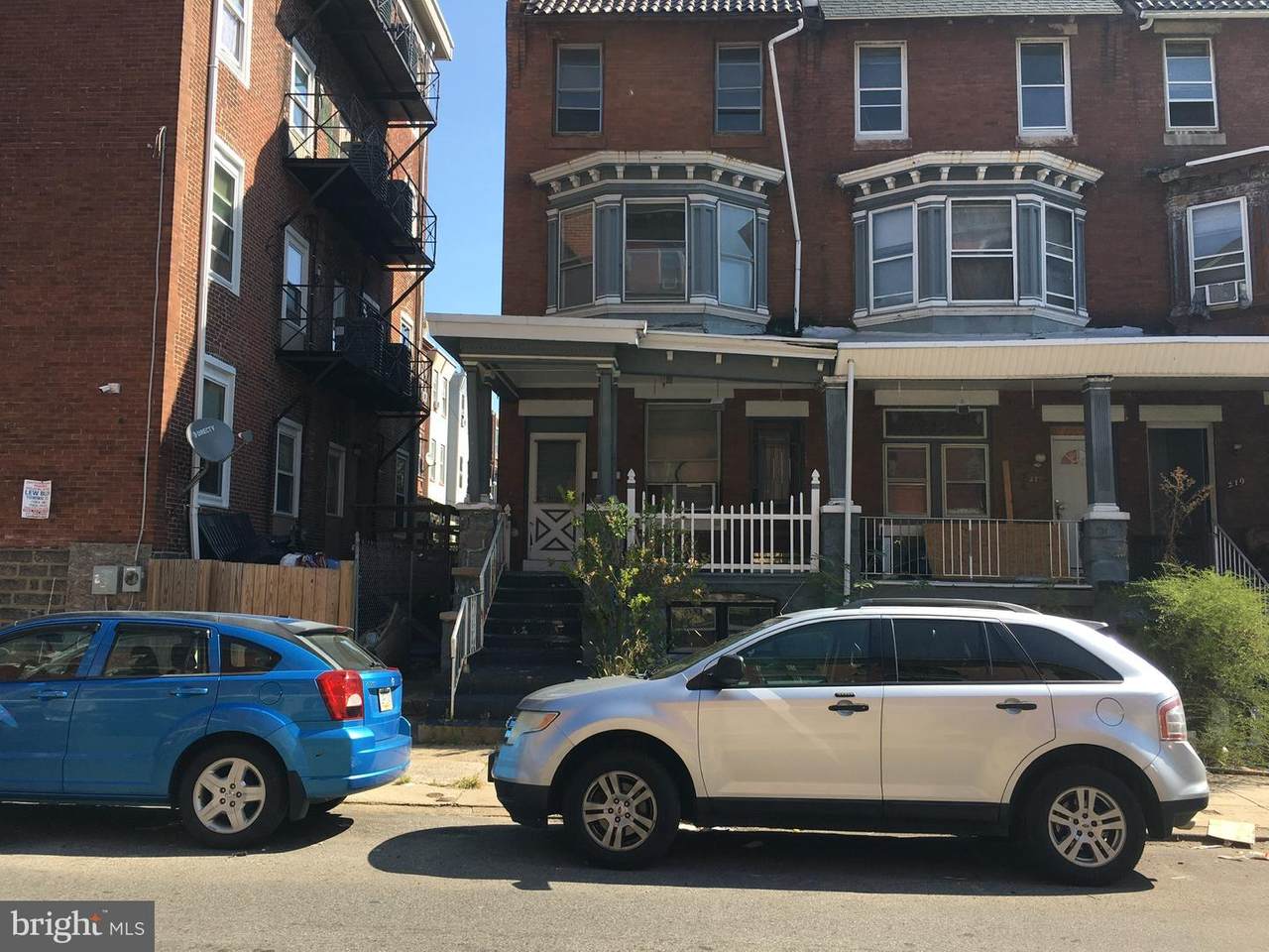 215 51ST Street - Photo 1