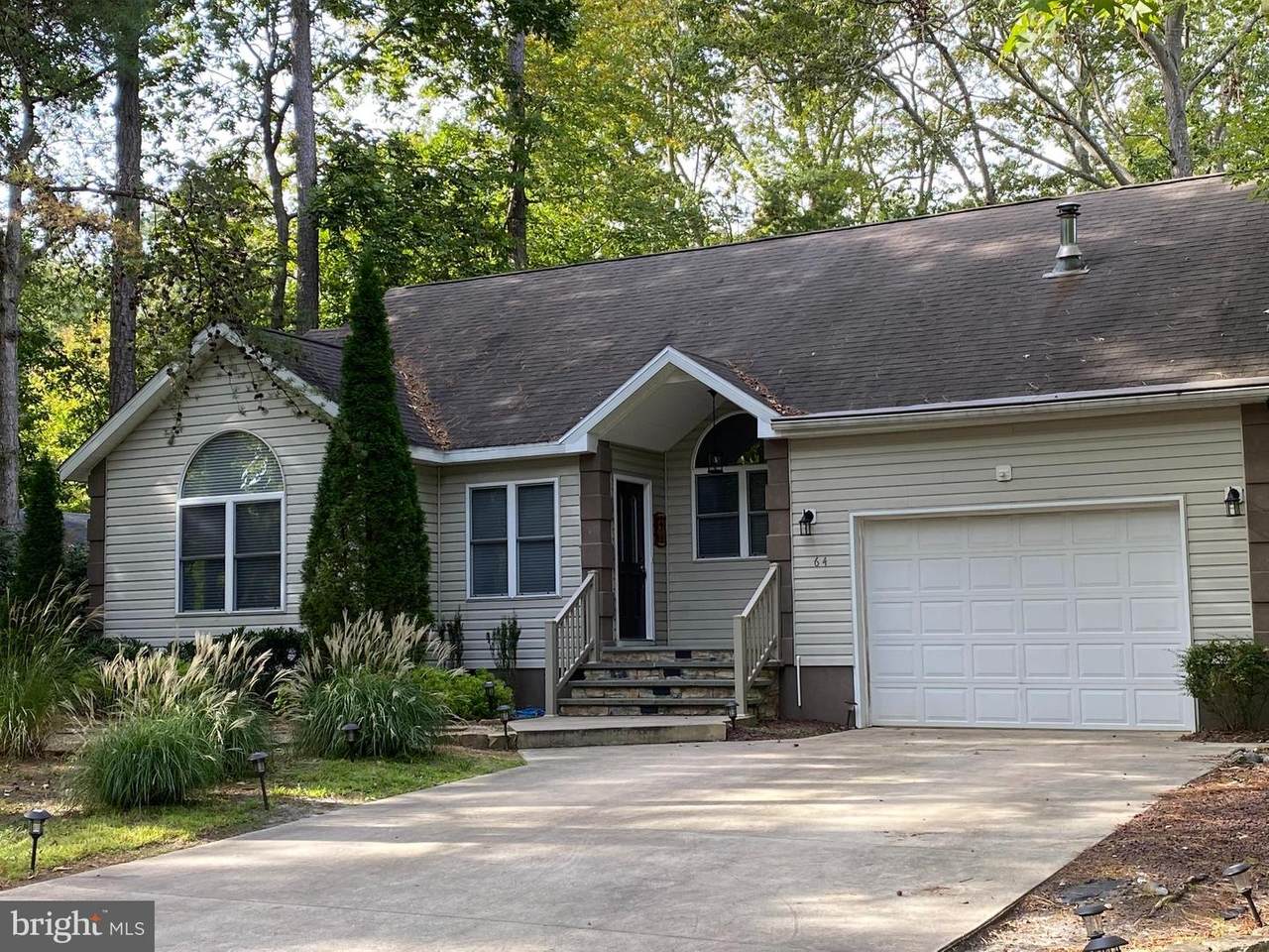 64 Windjammer Road - Photo 1