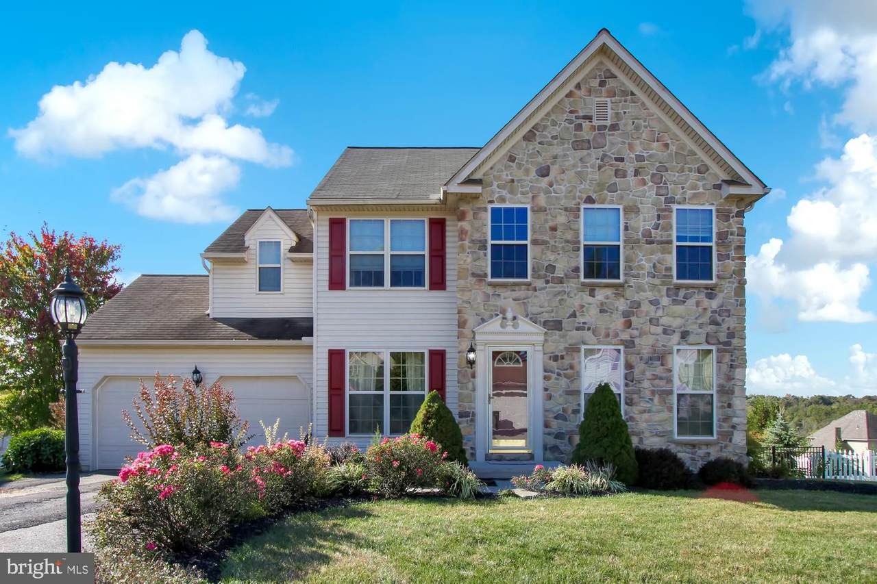 467 Monarch Drive - Photo 1