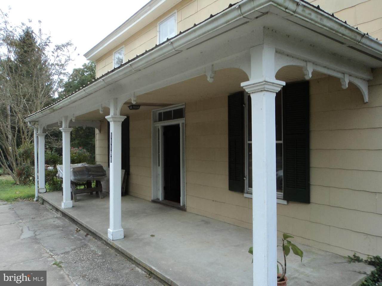 11198 Maple Avenue - Photo 1