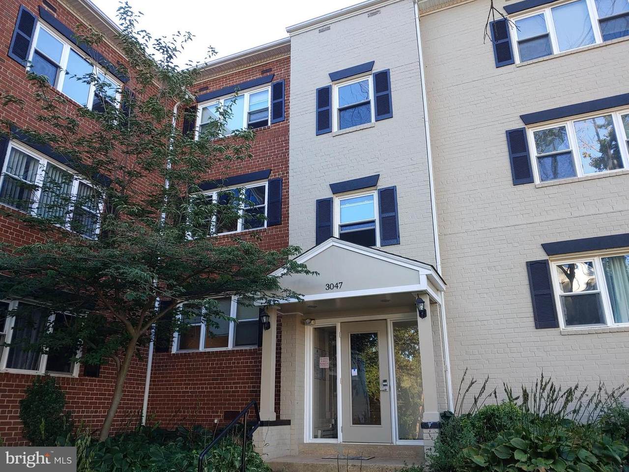 3047 Patrick Henry Drive - Photo 1