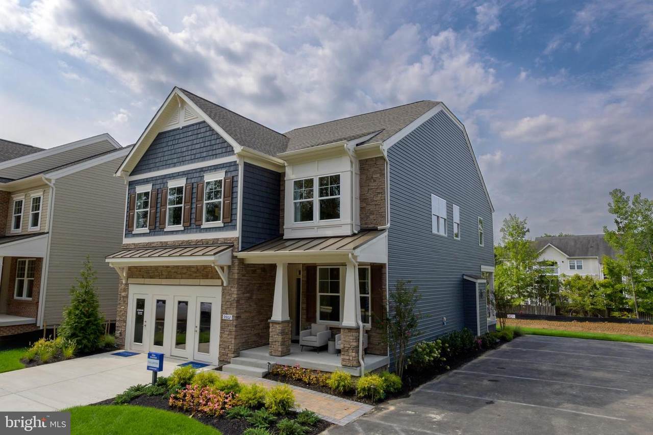 9557 Sanger Street - Photo 1