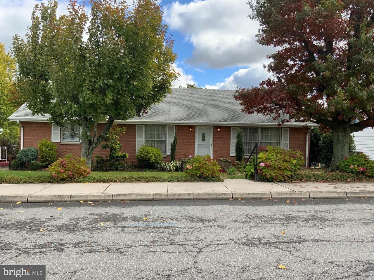706 Avondale Avenue - Photo 1