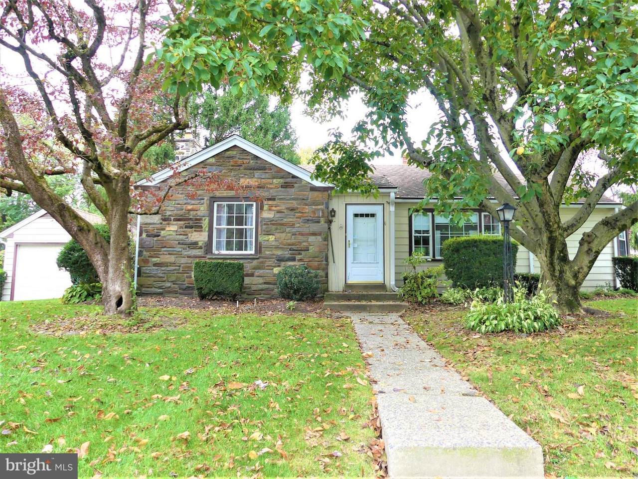 1301 Center Road - Photo 1