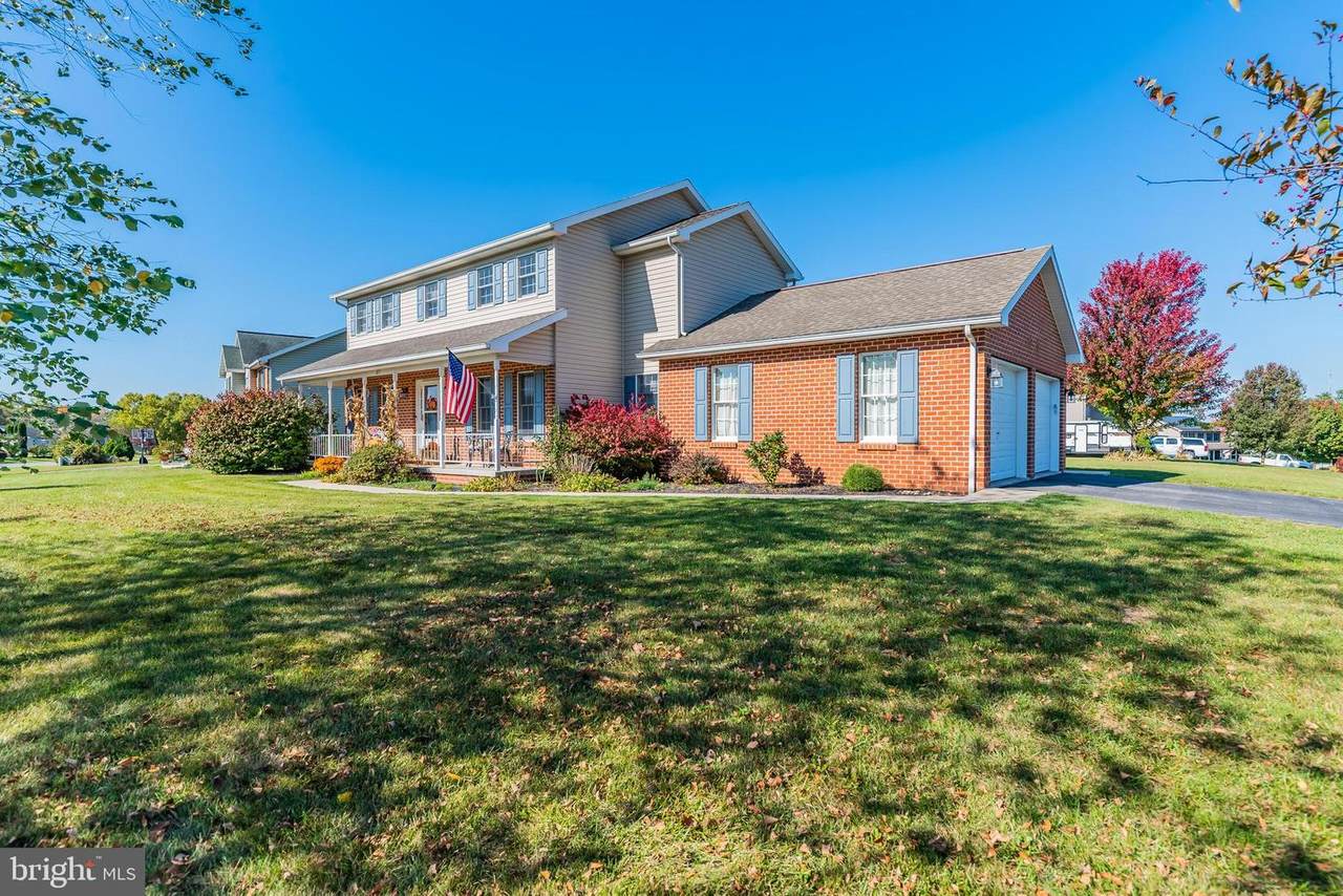 127 Stony Point Ave - Photo 1