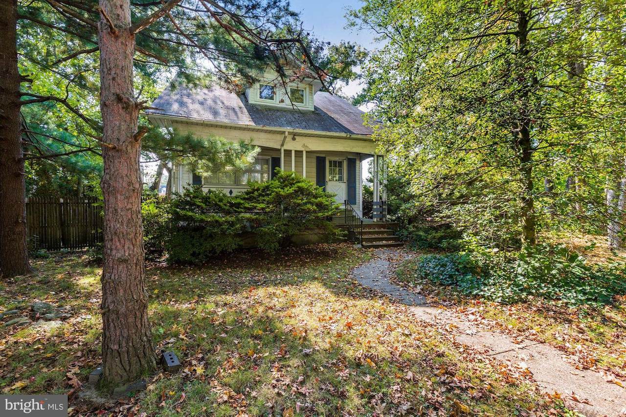 800 Princeton Avenue - Photo 1