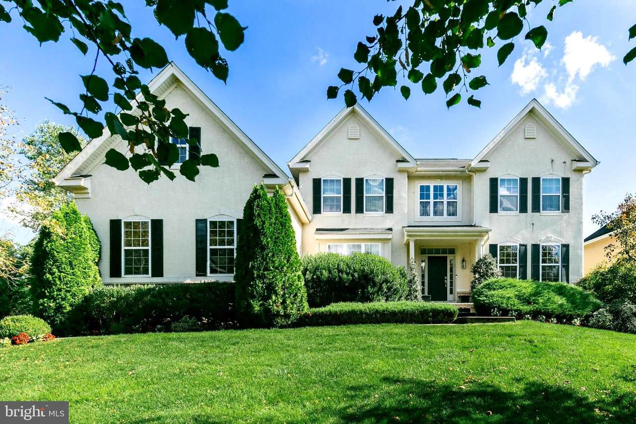 10 Windermere Drive - Photo 1