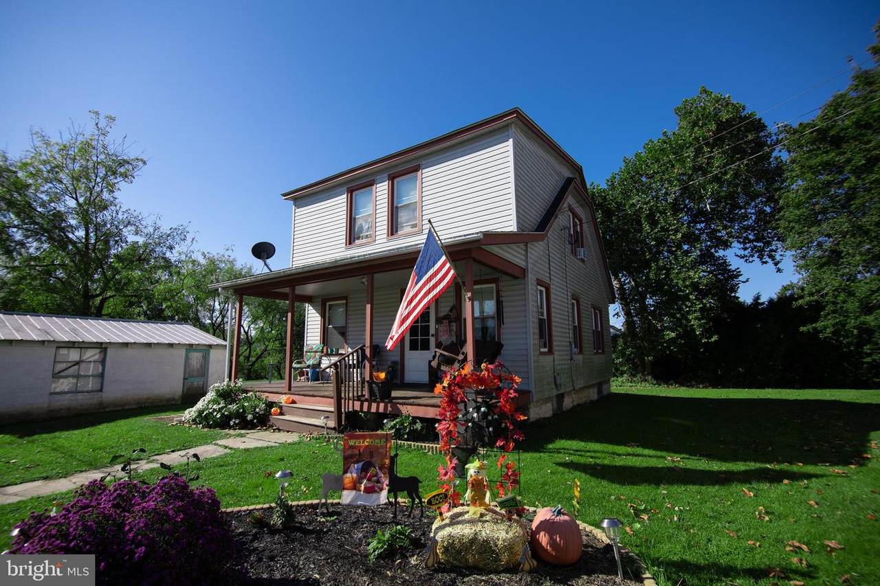 105 Walnut Street - Photo 1