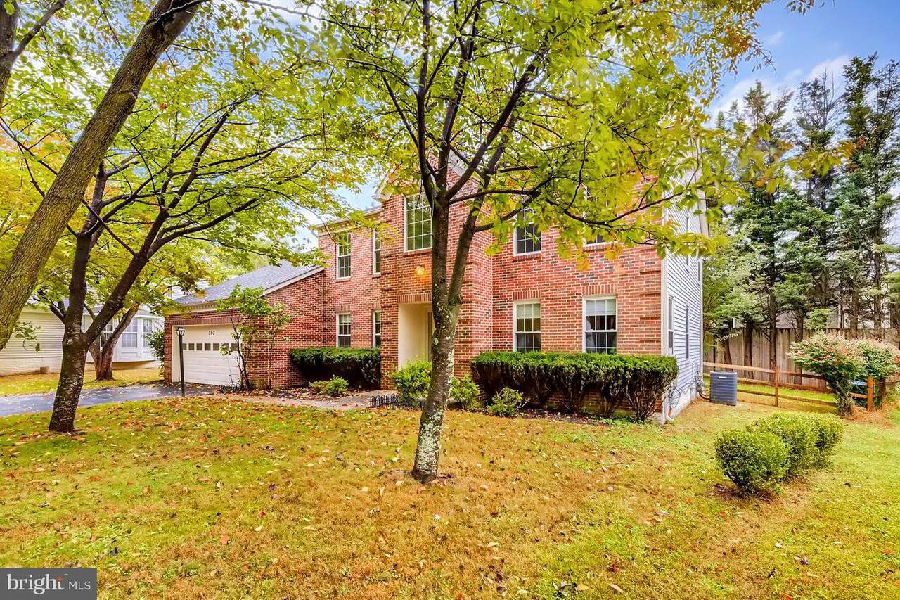 303 Saybrooke View Drive - Photo 1