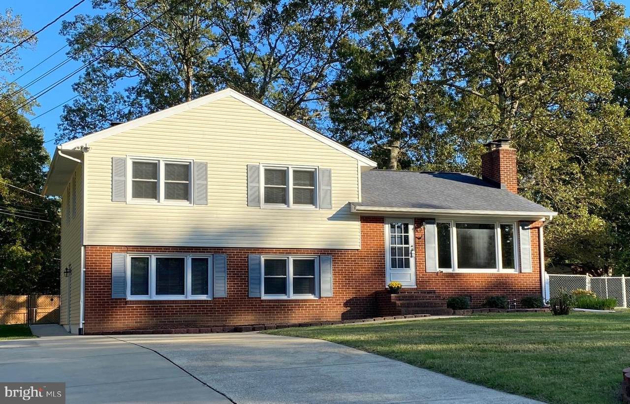 22870 Maple Road - Photo 1