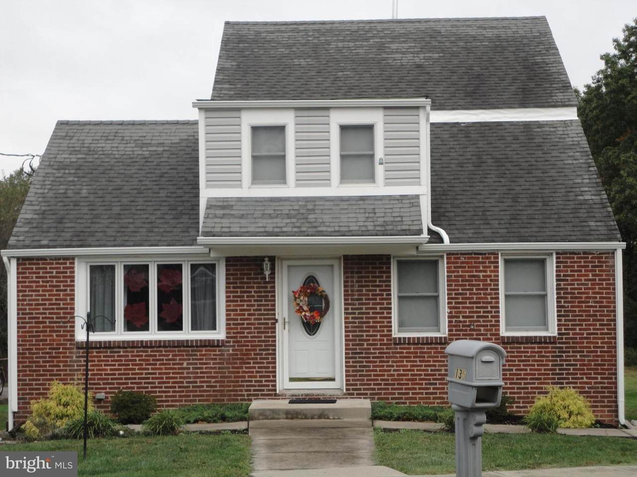 135 Park Avenue - Photo 1