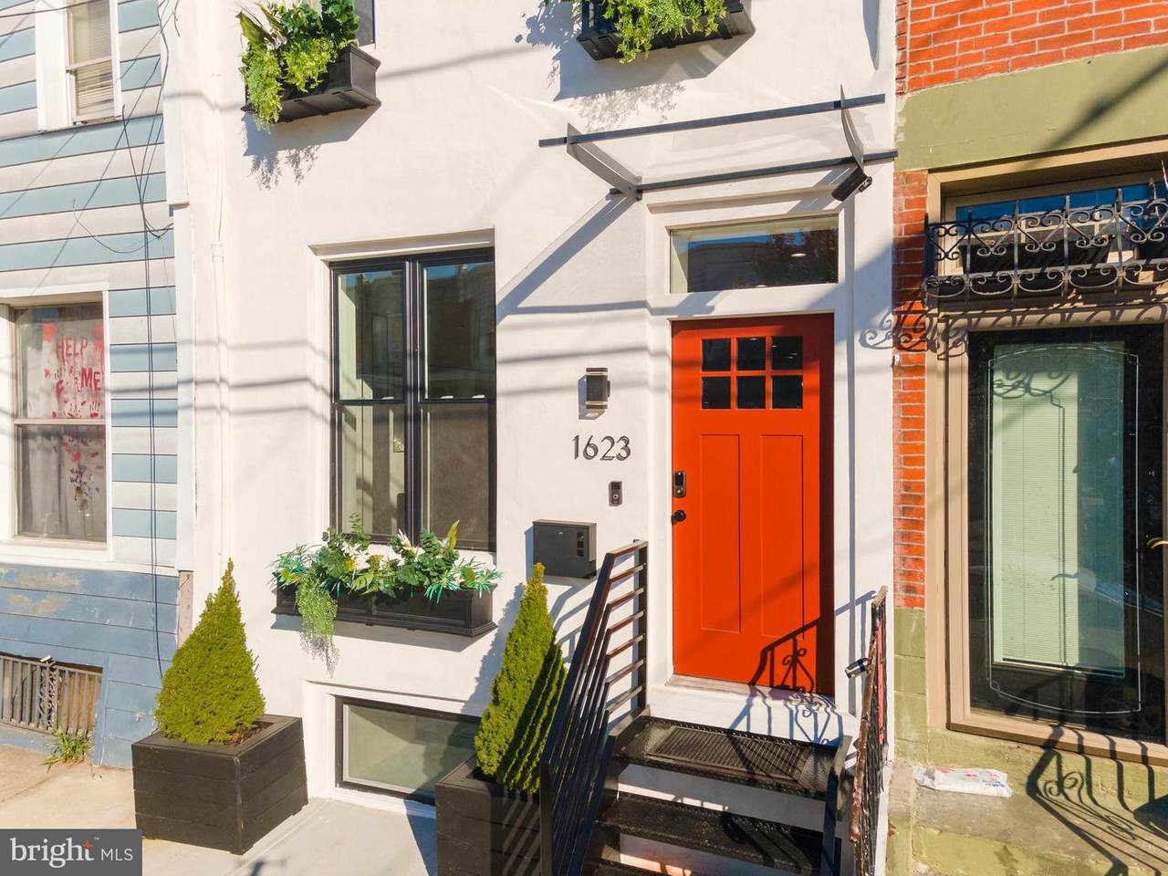 1623 29TH Street - Photo 1
