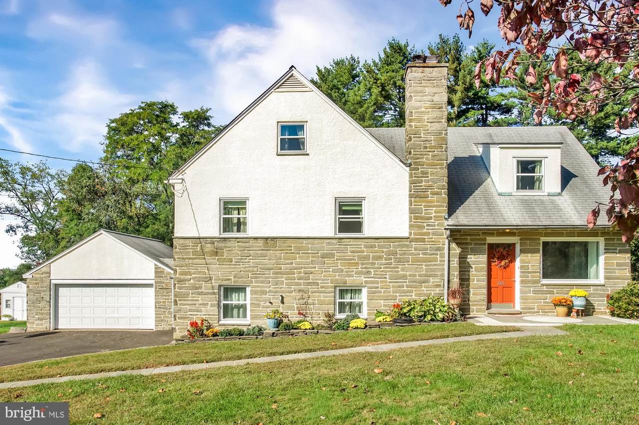1006 Belvoir Road - Photo 1
