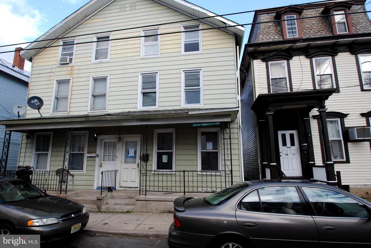 421 Lawrence Street - Photo 1