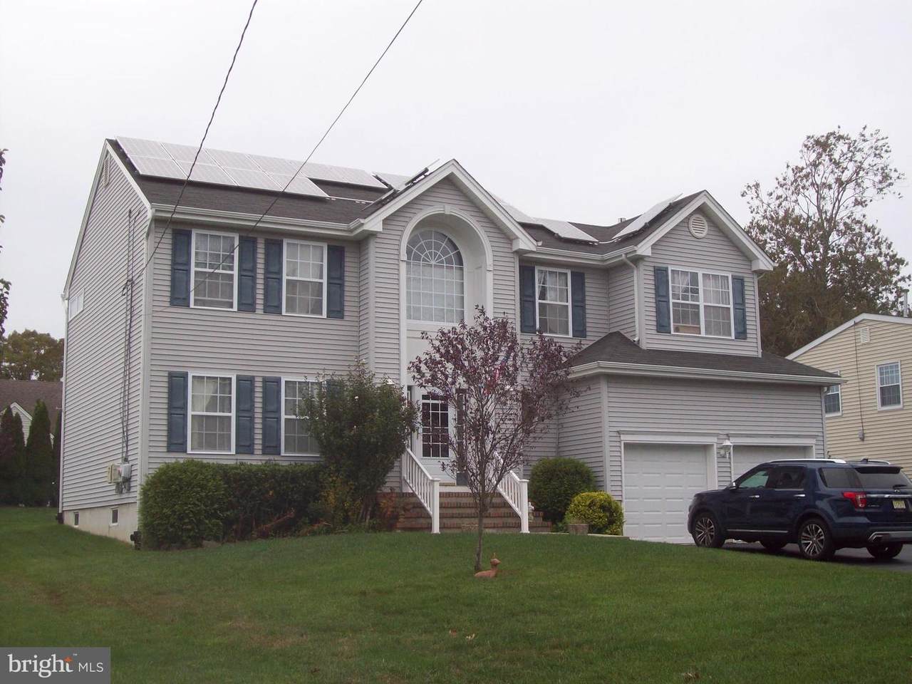 148 Bluejacket Avenue - Photo 1