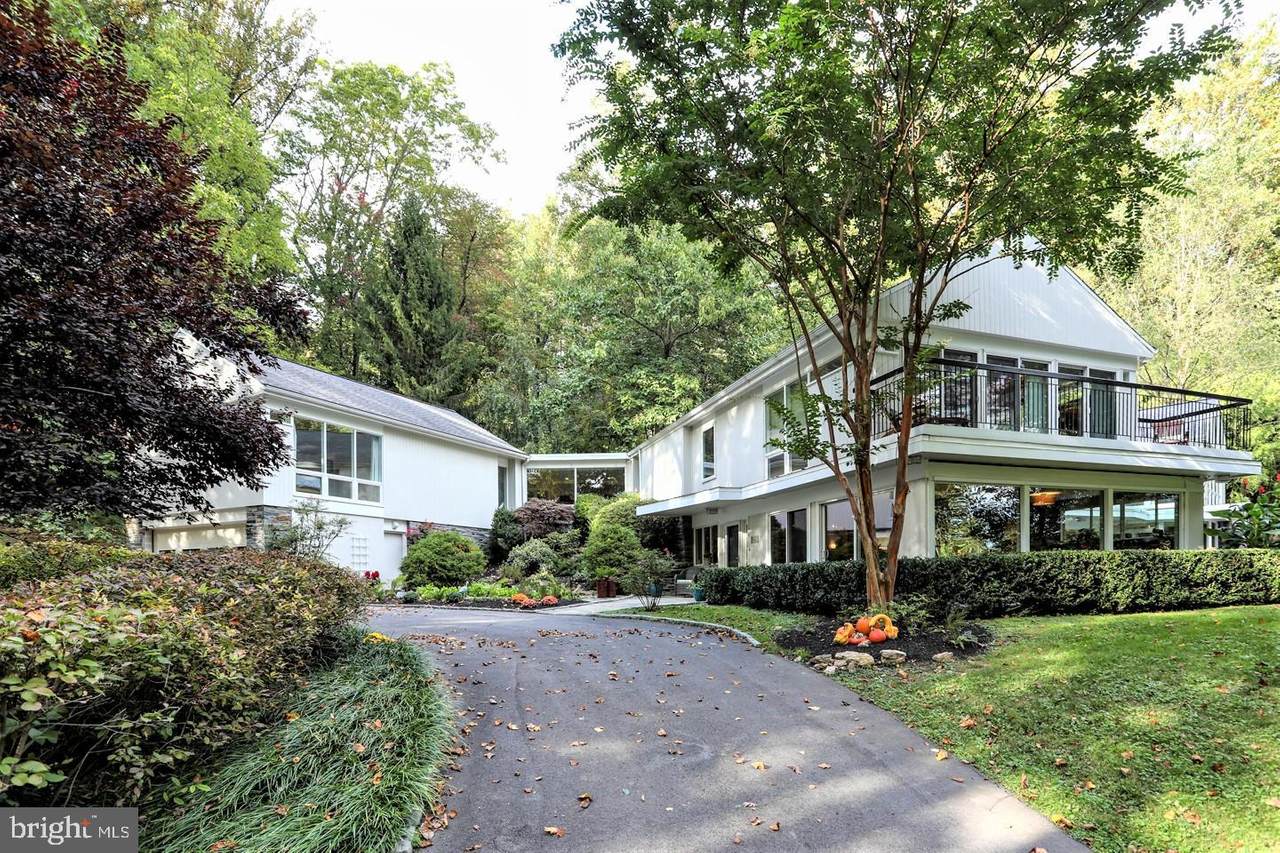 551 Woodland Lane - Photo 1