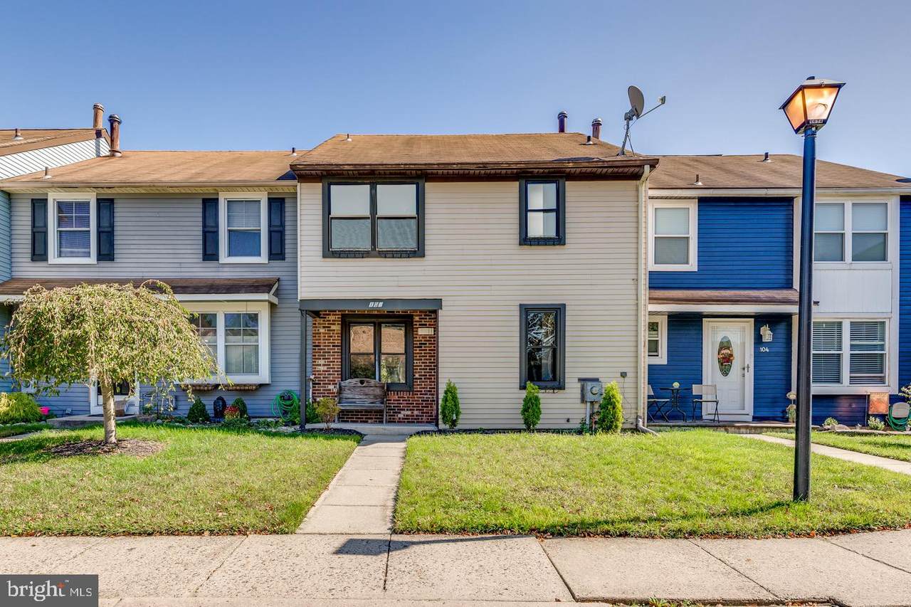 105 Bayberry Court - Photo 1