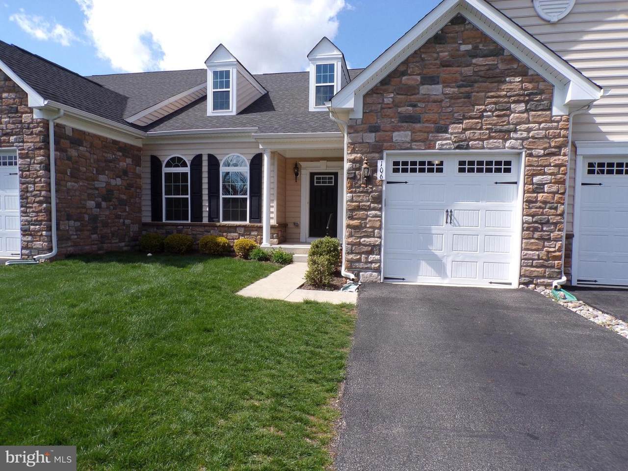 106 Shire Drive - Photo 1
