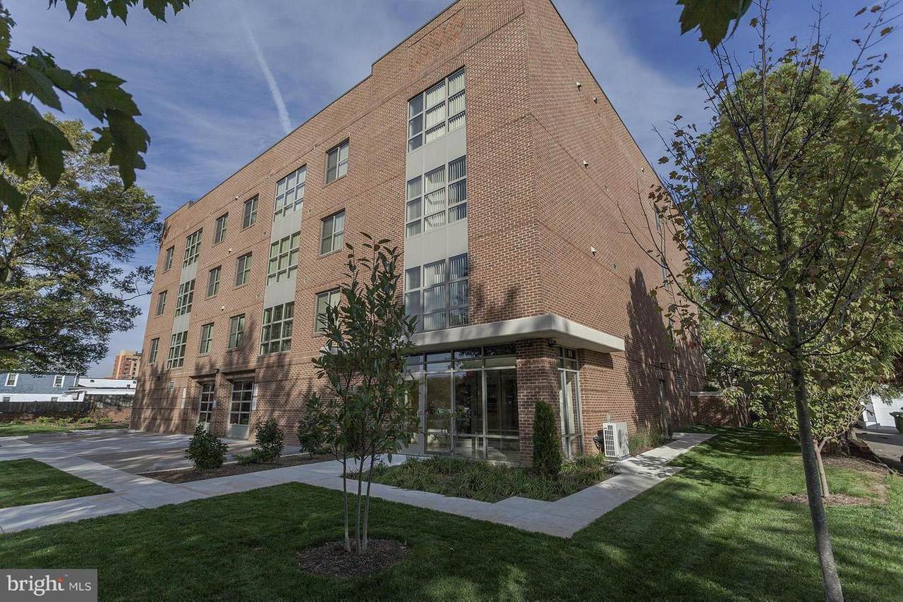 905 Jackson Street - Photo 1