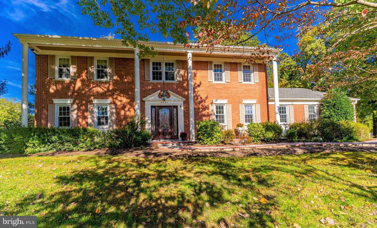 9809 Clydesdale Street - Photo 1
