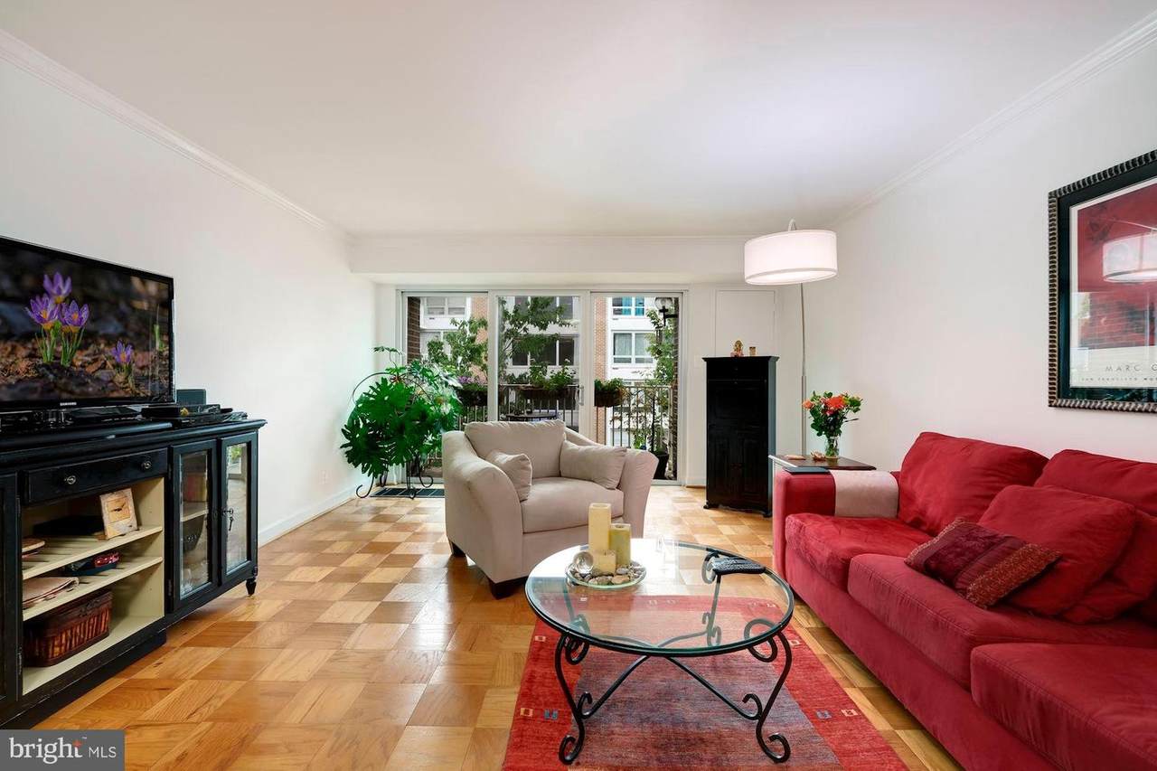 520 N Street - Photo 1