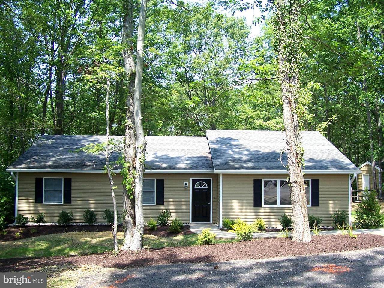 312 Clubhouse Drive - Photo 1