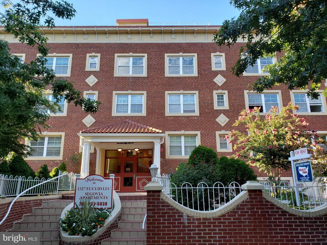 1327 Euclid Street - Photo 1