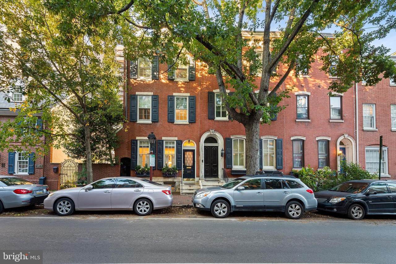517 Spruce Street - Photo 1