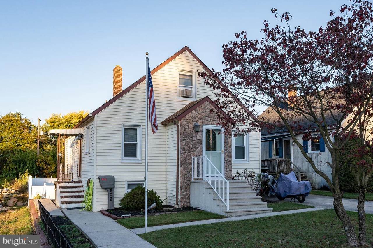 806 Mcallister Street - Photo 1
