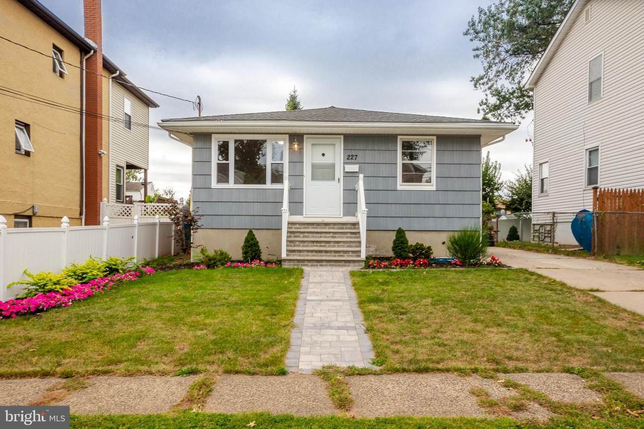 227 Campbell Street - Photo 1