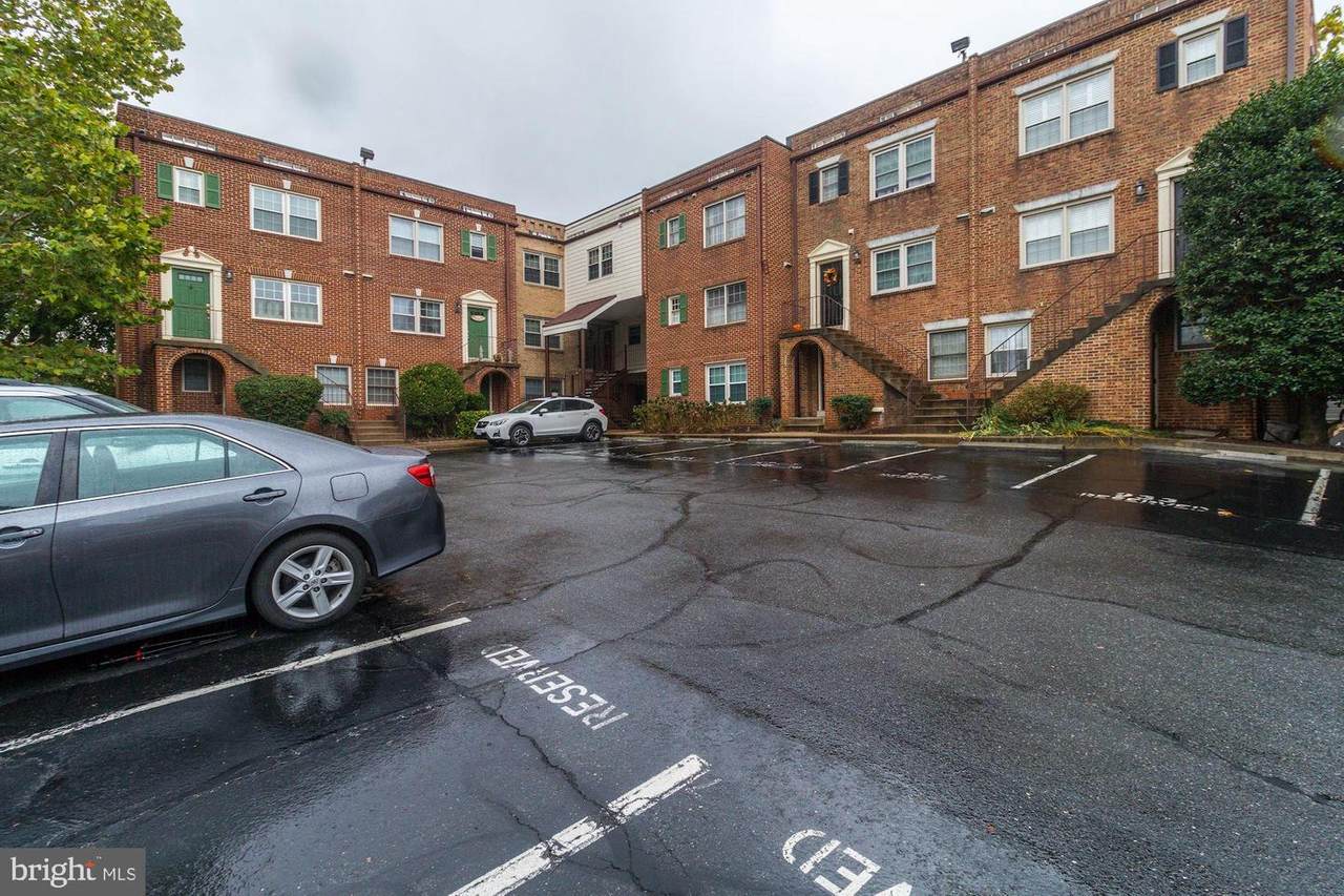 951 Scott Street - Photo 1