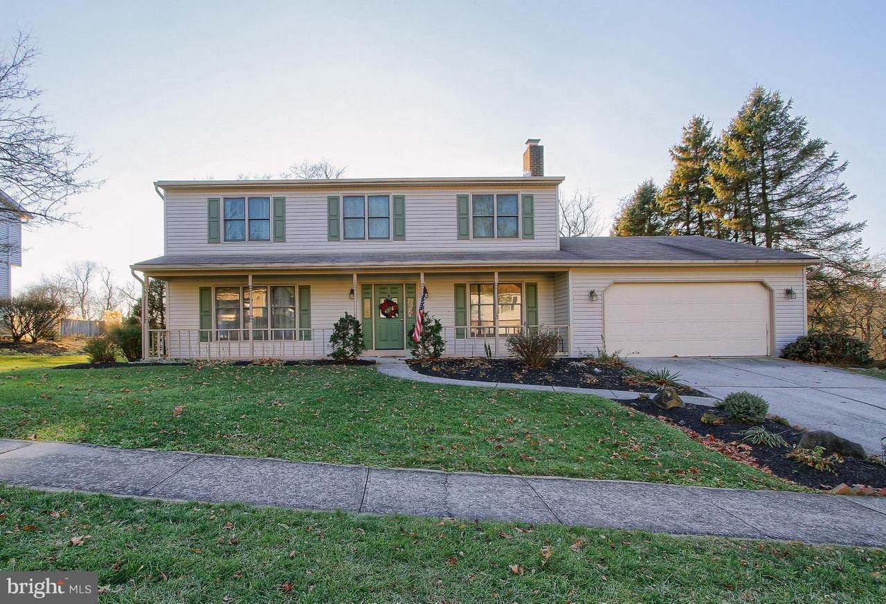 834 Anthony Drive - Photo 1