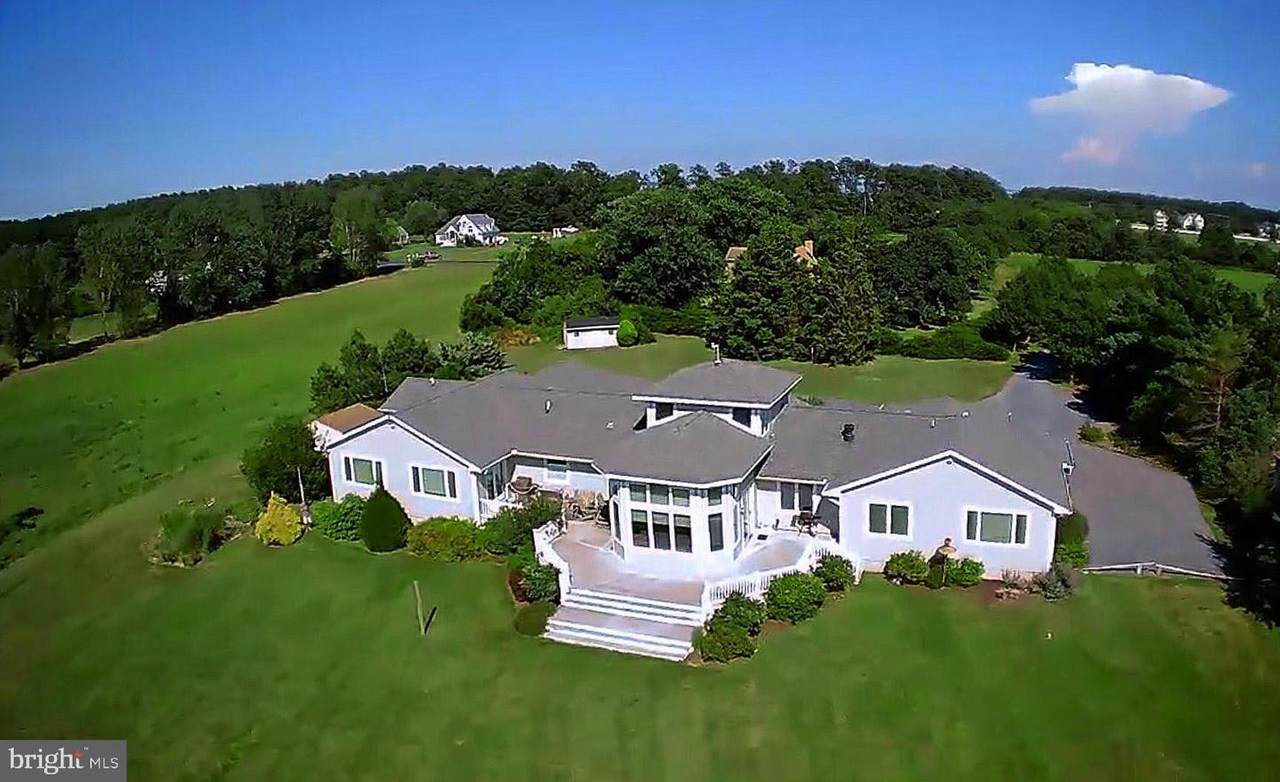 5586 Leeward Lane - Photo 1