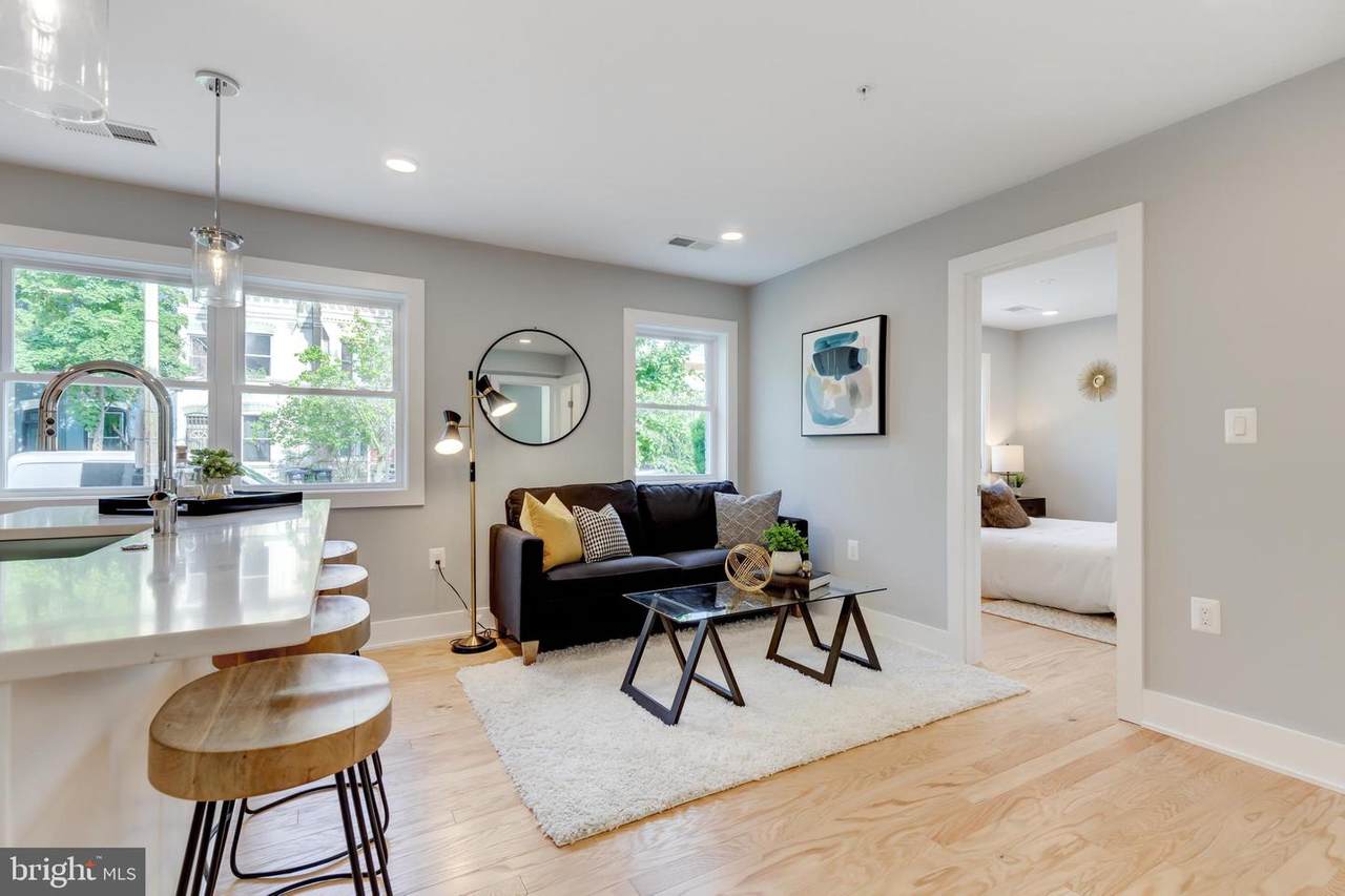 714 11TH Street - Photo 1